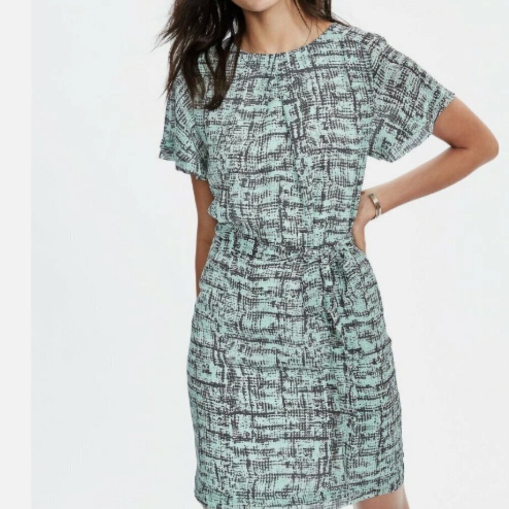 Banana Republic Pleated Neck-Tie Waist Dress in Whipped Mint Size S